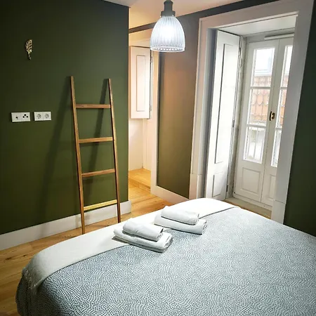 In Modern&pleasant Shared Apartment, Santo Antônio Church In Séjour chez l'habitant *